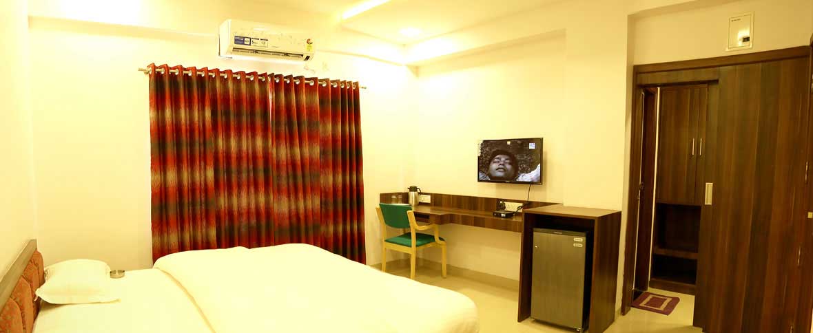 best hotel in khargone