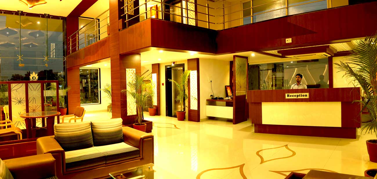 hotels in khargone